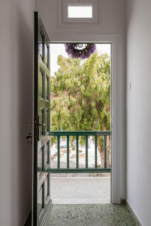 Step Studio Mykonos Town Экстерьер фото